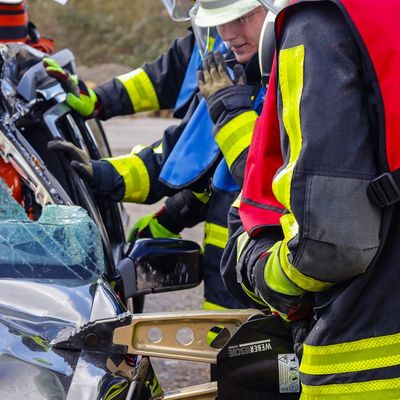 FW-EN: Erfolgreich abgeschlossene Grundausbildung Modul "Technische Hilfeleistung" der Feuerwehr Schwelm