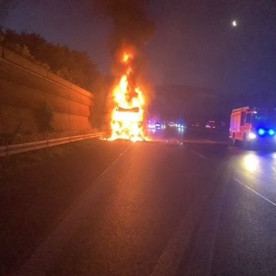 FW-GE: Brennt LKW auf der A2 Fahrtrichtung Oberhausen/Anschlussstelle Gladbeck