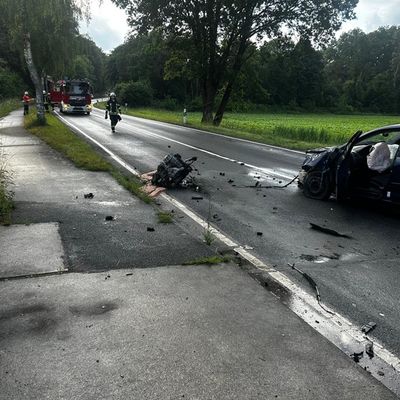 FW-ROW: Schwerer Verkehrsunfall auf der K139 bei Nütttel - Zwei Verletzte
