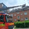 FW Neumünster: Dachstuhlbrand in der Sedanstraße - Feuerwehr verhindert weitere Brandausbreitung