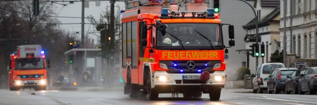 FW-MH: Zimmerbrand an der Engelbertusstraße