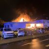 FW-MH: Erstmeldung: Großbrand in Autowerkstatt an der Kölner Straße - Feuerwehr im Großeinsatz