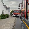 FW Alpen: Verrauchter Dorfkern durch Heckenbrand