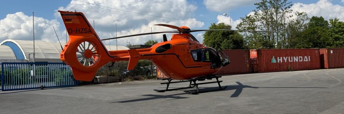 FW-MH: Schwerer Arbeitsunfall in Industriehalle - Mann stürzt durch Hallendach