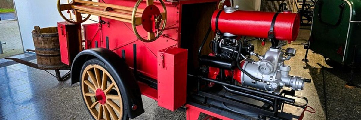 FW Bremerhaven: 2. historische Wachbesichtigung bei der Feuerwehr Bremerhaven
