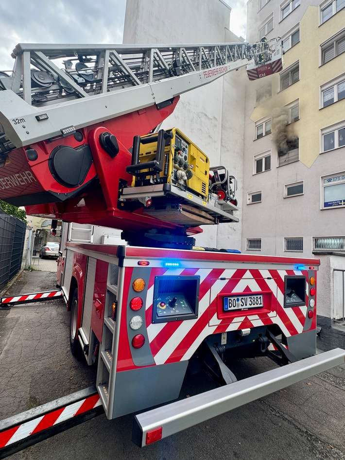FW-BO: Wohnungsbrand in Bochum-Wattenscheid: Zwei Personen mit Rauchgasvergiftung