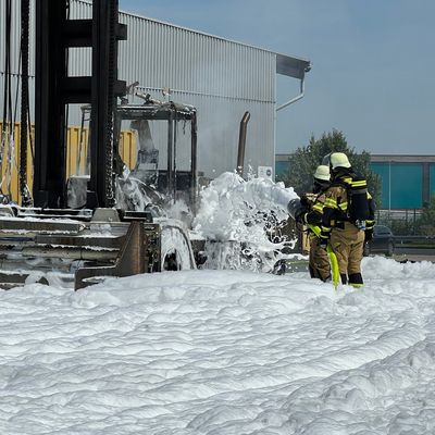 FW Voerde: Einsatzreicher Freitag für die Feuerwehr Voerde