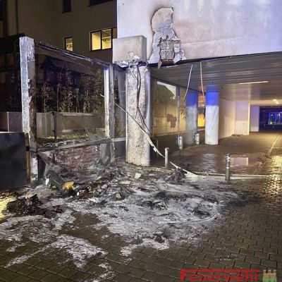 FW-RE: Brand mehrerer Mülltonnen in der Recklinghäuser Innenstadt