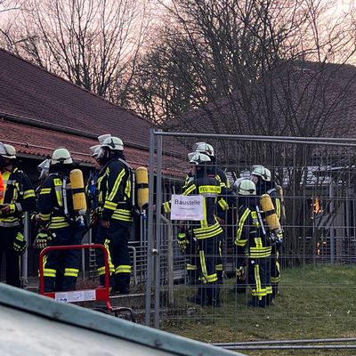 FW Horn-Bad Meinberg: CO2-Austritt verletzt fünf Personen - zwei bewusstlose Personen durch Feuerwehr gerettet - komplexer Einsatz dauert 15 Stunden