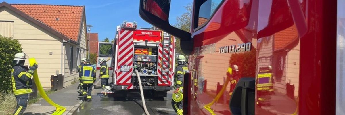 FW Celle: Brennende Hecke - sechs Einsätze bisher am Donnerstag