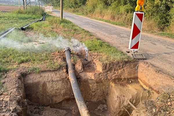 Feuerwehr Goch: PKW in Flammen, Verkehrsunfall, Kellerbrand und Kampfmittelfund