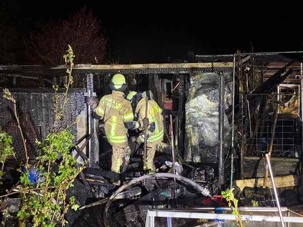 FW-RS: Laubenbrand Kleingartenanlage in Reinshagen