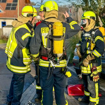 FW Kreuzau: Kellerbrand in Untermaubach Menschenleben in Gefahr /Vollalarm für die Feuerwehr Kreuzau