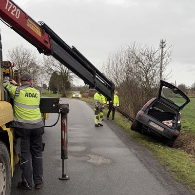 FW-AUR: Schonende Befreiung aus Unfallwagen
