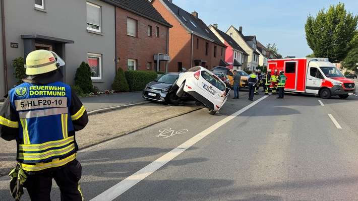 FW-DO: PKW fährt auf parkendes Fahrzeug auf