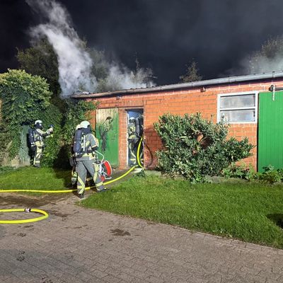 FW Hünxe: Brand in Pferdestall, Tiere gerettet