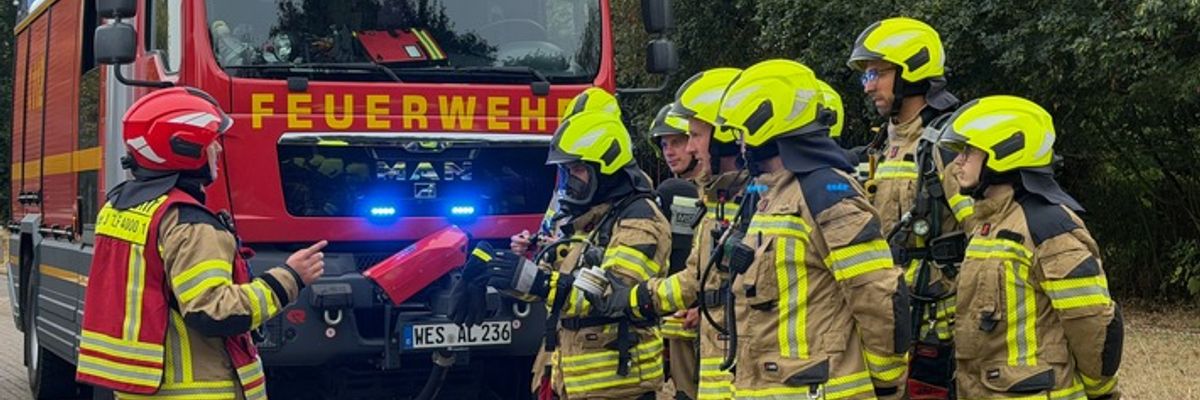 FW Alpen: Bürgermeister besucht Übungsdienst in Veen