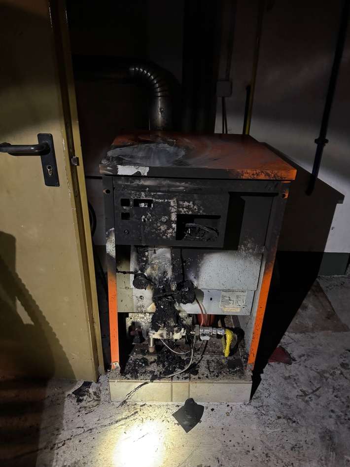 FW-EN: Kellerbrand in der Ortschaft Bühren