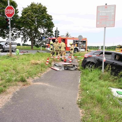 FW Pulheim: Pulheim-Stommeln - Kollision im Kreuzungsbereich