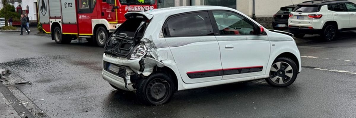 FW Wenden: Verkehrsunfall mit patientenorientierter Rettung in Wenden