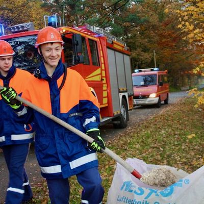 FW Hünxe: Gemeinsam im Einsatz: Jugendfeuerwehr erlebt 24 Stunden Feuerwehralltag