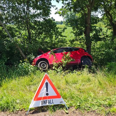 FFW Schiffdorf: Verkehrsunfälle fordern Spadener Brandschützer