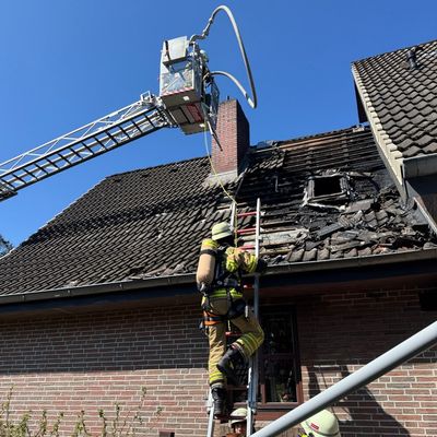 FW-SE: Dachstuhlbrand in Bad Bramstedt