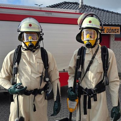 FW Celle: Kisten mit Hinweis auf radioaktive Gefahr lösen Feuerwehreinsatz in Altencelle aus!