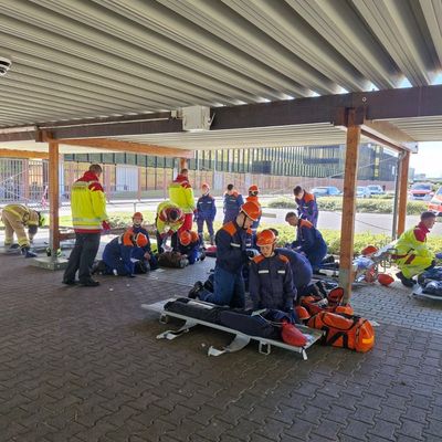 FW Paderborn: Stadtjugendfeuerwehr Gesamtübung