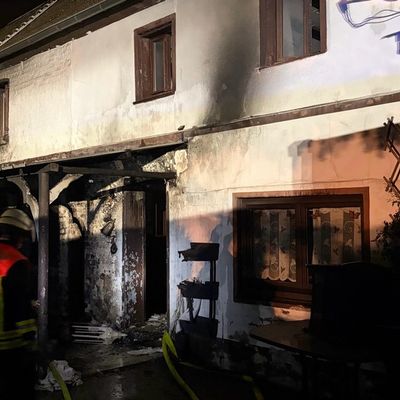 FW Rösrath: Brand an Wohngebäude in Forsbach