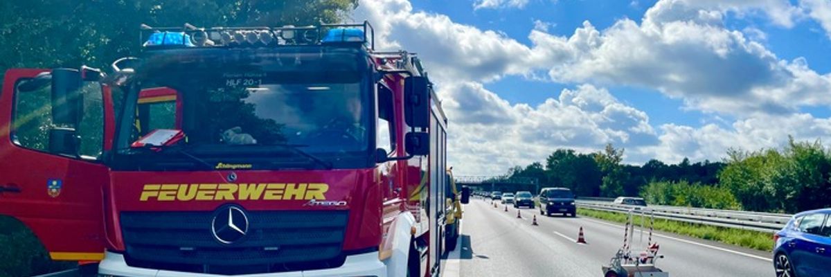 FW Hünxe: Feuerwehreinsatz auf der BAB 3