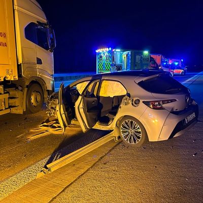 FW Ratingen: Schwerer Verkehrsunfall auf der BAB 3 mit fünf verletzten Personen