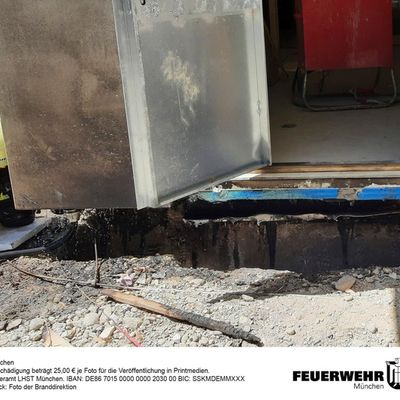 FW-M: Beherztes Eingreifen verhindert Brandausbreitung (Hasenbergl)