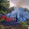 FW Rösrath: Brennendes Gartenhaus und ausgelöster Kohlenstoffmonoxidmelder am Dienstagabend
