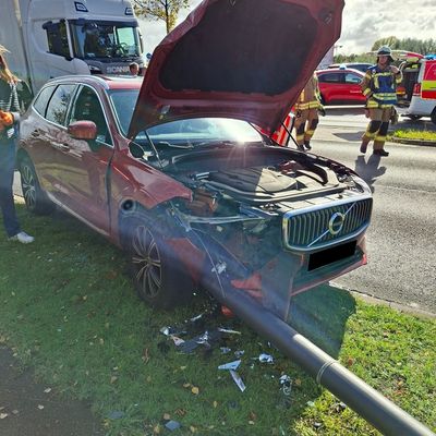 FW-Greven: Feuerwehr zu einem Zimmerbrand und zwei Verkehrsunfällen gerufen.