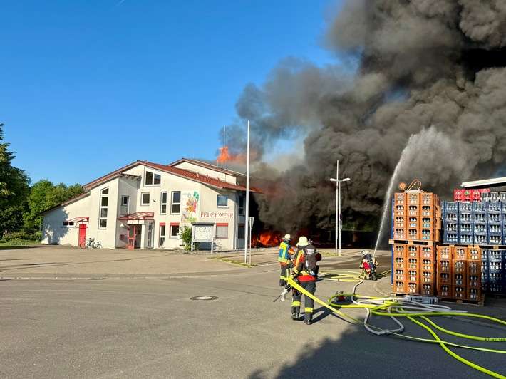 FW LK Esslingen: Abschließende Pressemitteilung: Großbrand im Feuerwehrhaus Unterensingen - Nachlöscharbeiten abgeschlossen (Stand 16.06.2026, 19 Uhr)