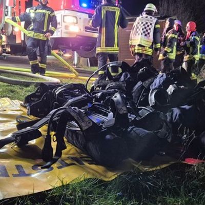 FW Schalksmühle: Großeinsatz durch Brand in Schalksmühle-Everinghausen