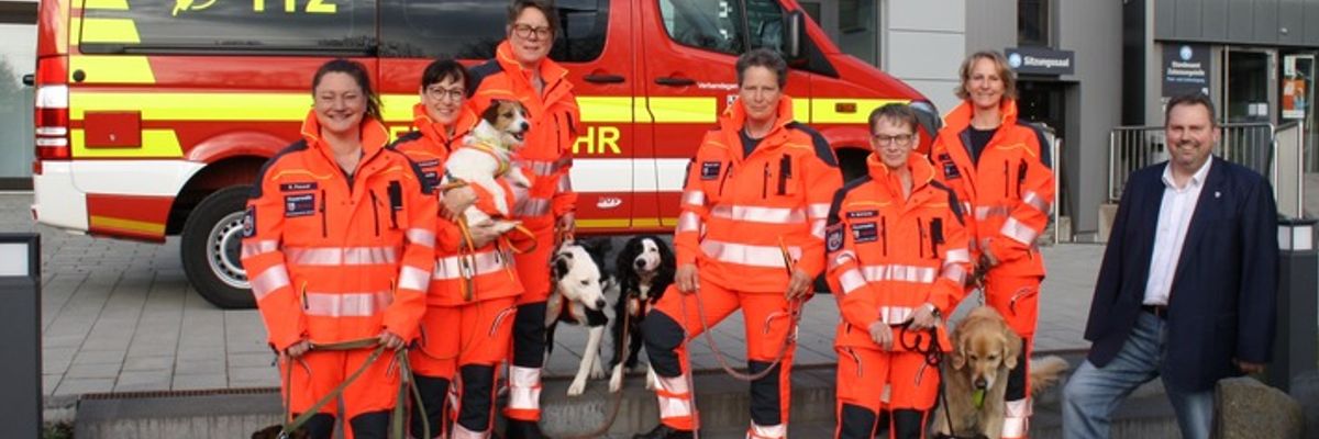 FW VG Asbach: Neue Fachgruppe Suchhunde bei der Feuerwehr