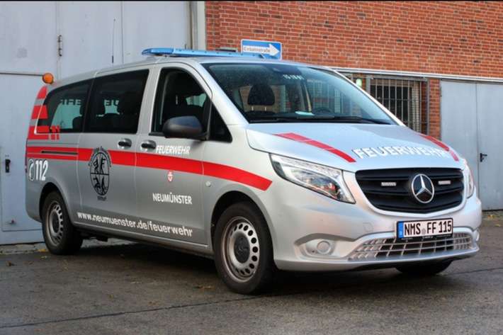 FW Neumünster: Gemeinsame Pressemitteilung der Berufsfeuerwehr Neumünster und der Polizeidirektion Neumünster: Einbruch im Feuerwehrgerätehaus Wittorf. MTW der Freiwilligen Feuerwehr gestohlen.
