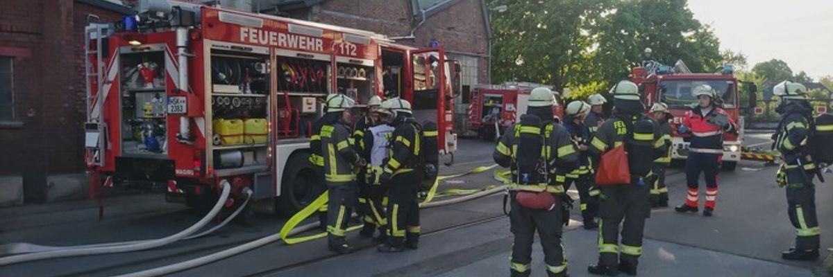 FW-AR: Konzertierte Jahresübung bei Perstorp Chemicals GmbH: Erfolgreiche Menschenrettung und Brandbekämpfung