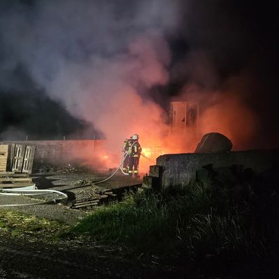 FW-ROW: Feuer schnell unter Kontrolle