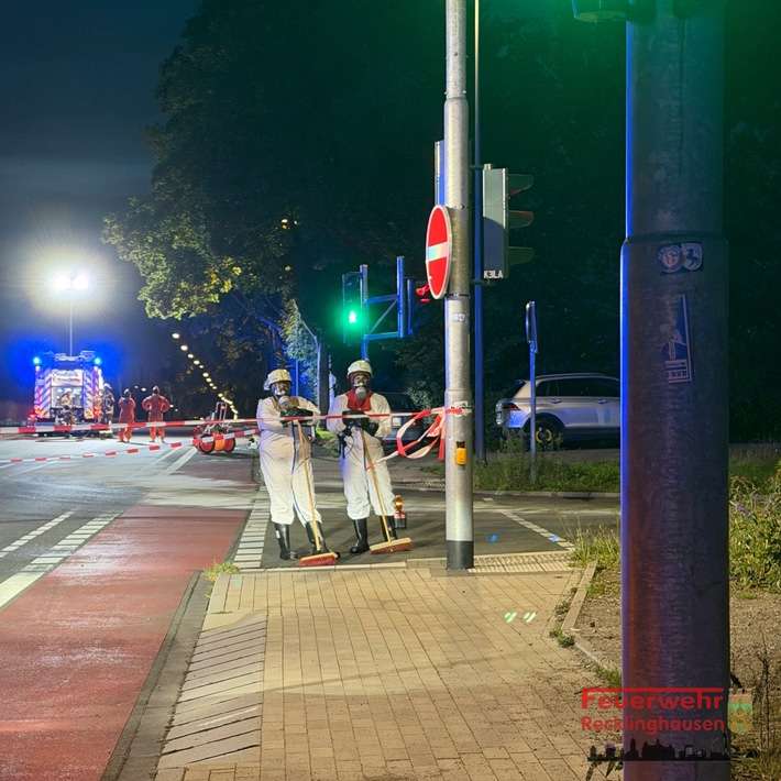 FW-RE: Gefahrguteinsatz an der Autobahnabfahrt A43 in Recklinghausen-Süd