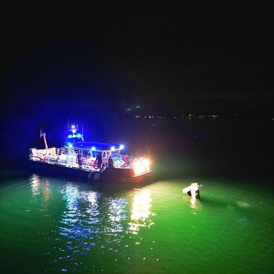 FW Konstanz: Gekentertes Segelboot im Konstanzer Trichter