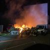 FW-DO: Brand mehrerer Fahrzeuge auf Parkplatz in Dortmund-Hörde