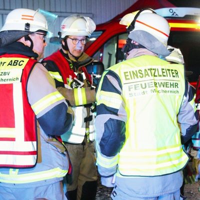 FW Mechernich: Übung des ABC-Zuges - Realistisches Einsatzszenario in Mechernich-Satzvey