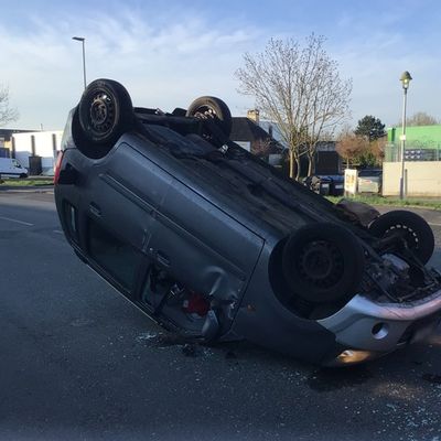 FW Paderborn: Verkehrsunfall mit zwei beteiligten PKW