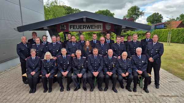FW-AUR: Große Festivitäten würdigen neun Jahrzehnte Brockzeteler Feuerwehrgeschichte