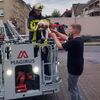 FW-BO: Feuerwehr rettet hilflosen Kater "Loki" vom Dach eines Mehrfamilienhauses