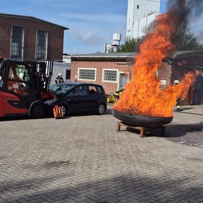 FW-ROW: Kreisfeuerwehrbereitschaft Rotenburg-Nord übt in Loxstedt
