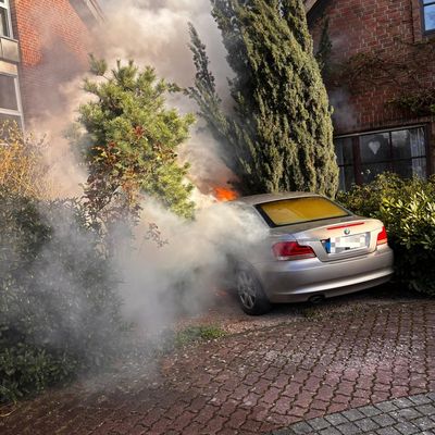 FW-Schermbeck: PKW-Brand